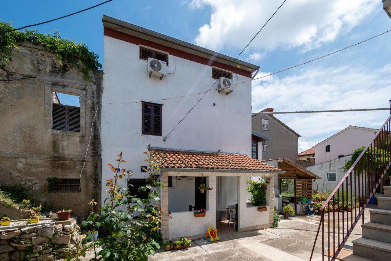 Apartment Preko 8179B Dış mekan fotoğraf